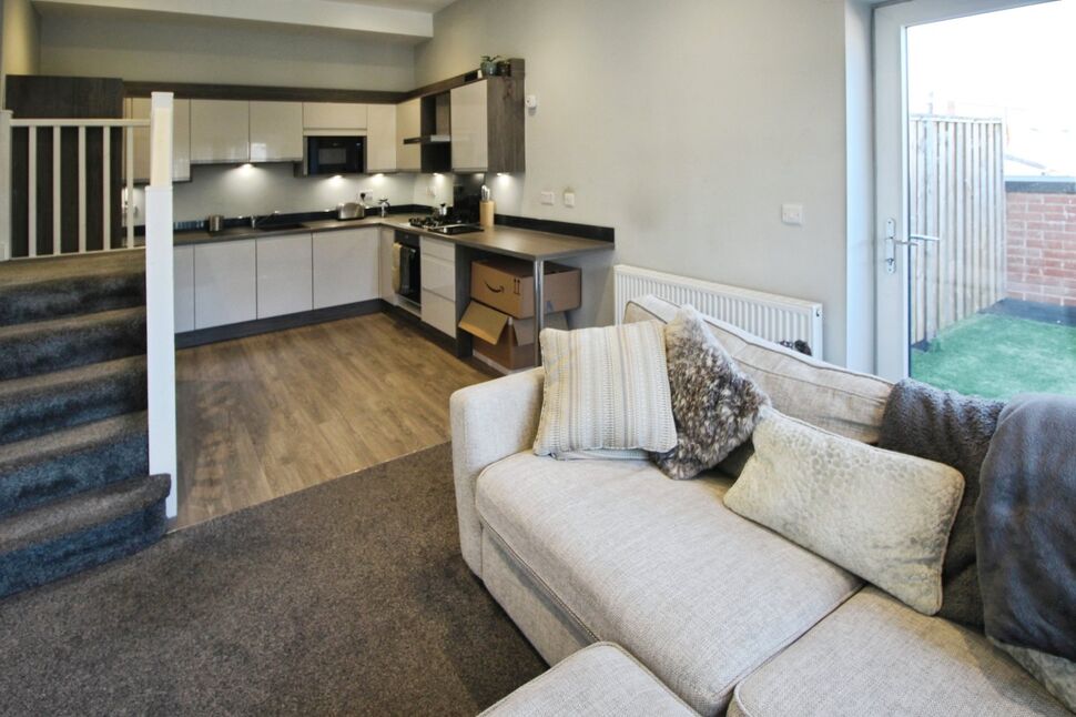 Flat Rydal Crescent in Chesterfield