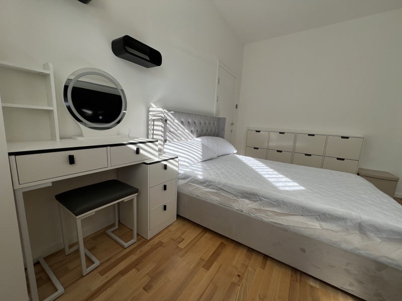 Room Meeson Road in Greater London