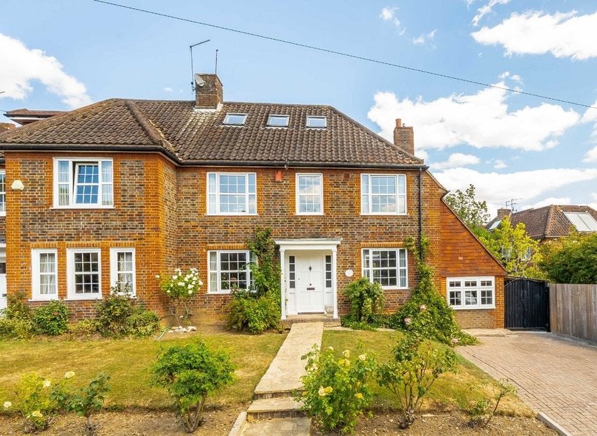 House Coppice Walk in Greater London
