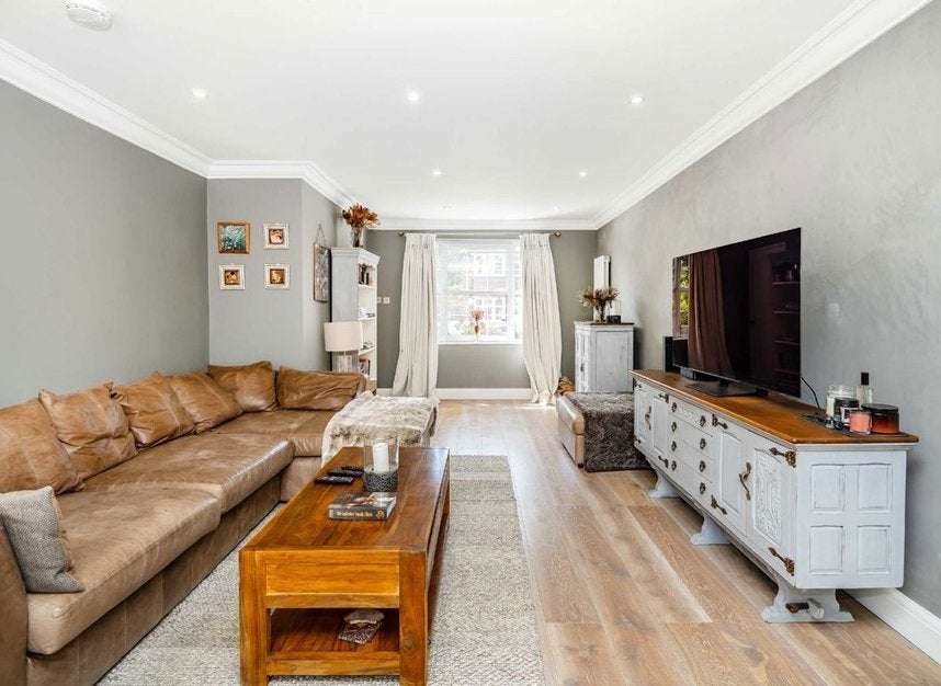 House Coppice Walk in Greater London