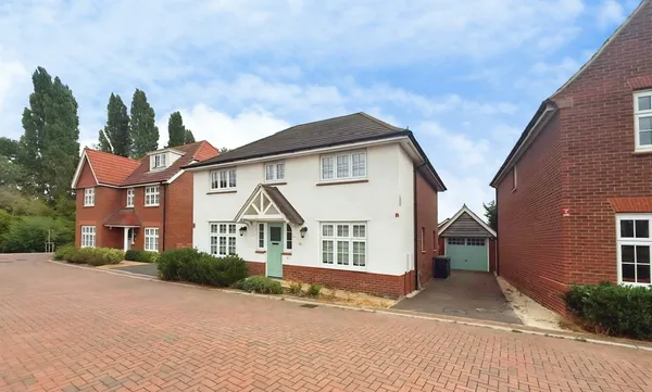 House Mead Avenue in South Cambridgeshire