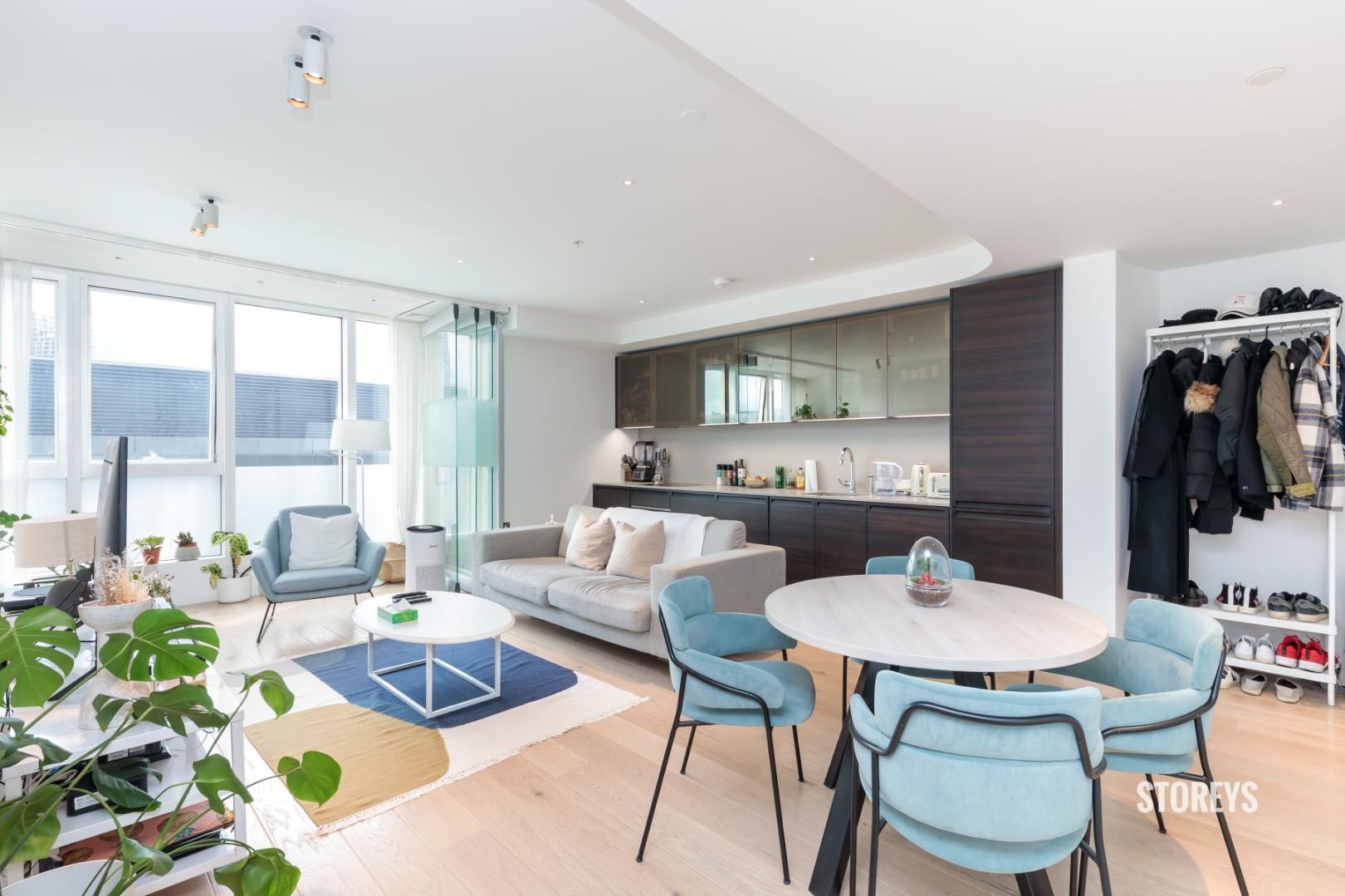 Flat Long Street in Greater London