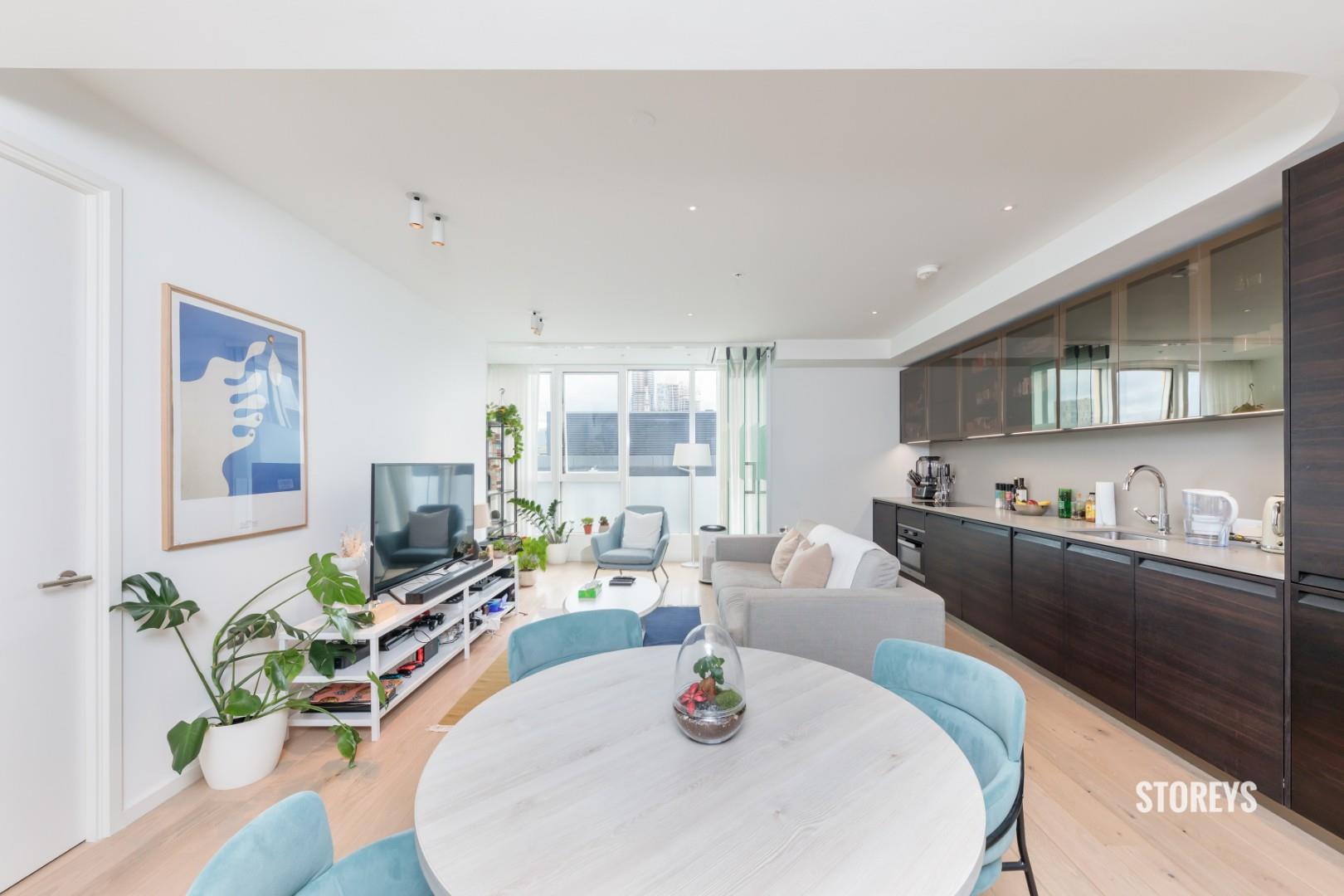 Flat Long Street in Greater London