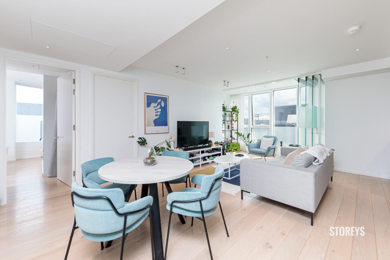Flat Long Street in Greater London