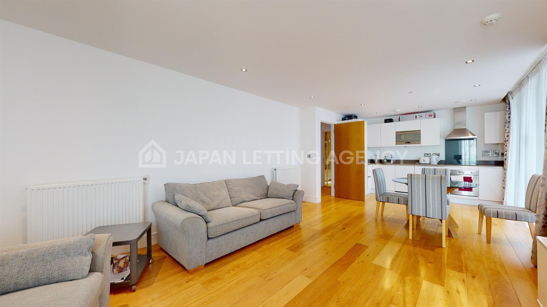 Flat Uxbridge Road in Greater London