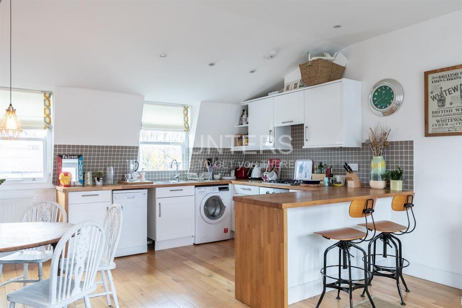 Flat Narford Road in Greater London