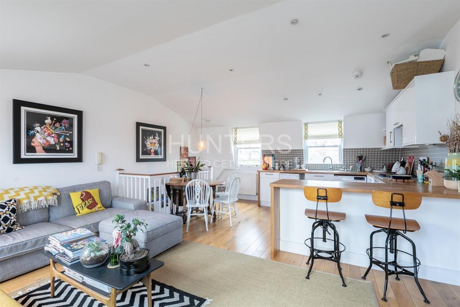 Flat Narford Road in Greater London