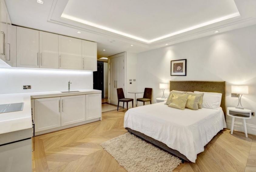 Flat Aldwych in City of Westminster