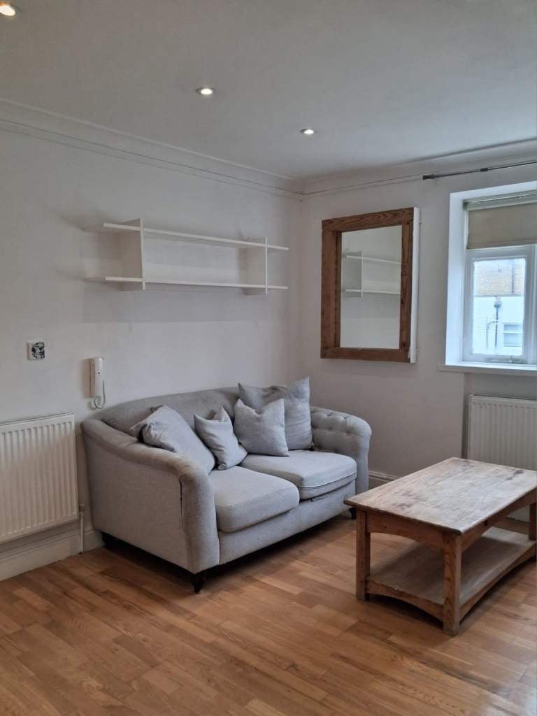 Flat Fulham Road in Greater London