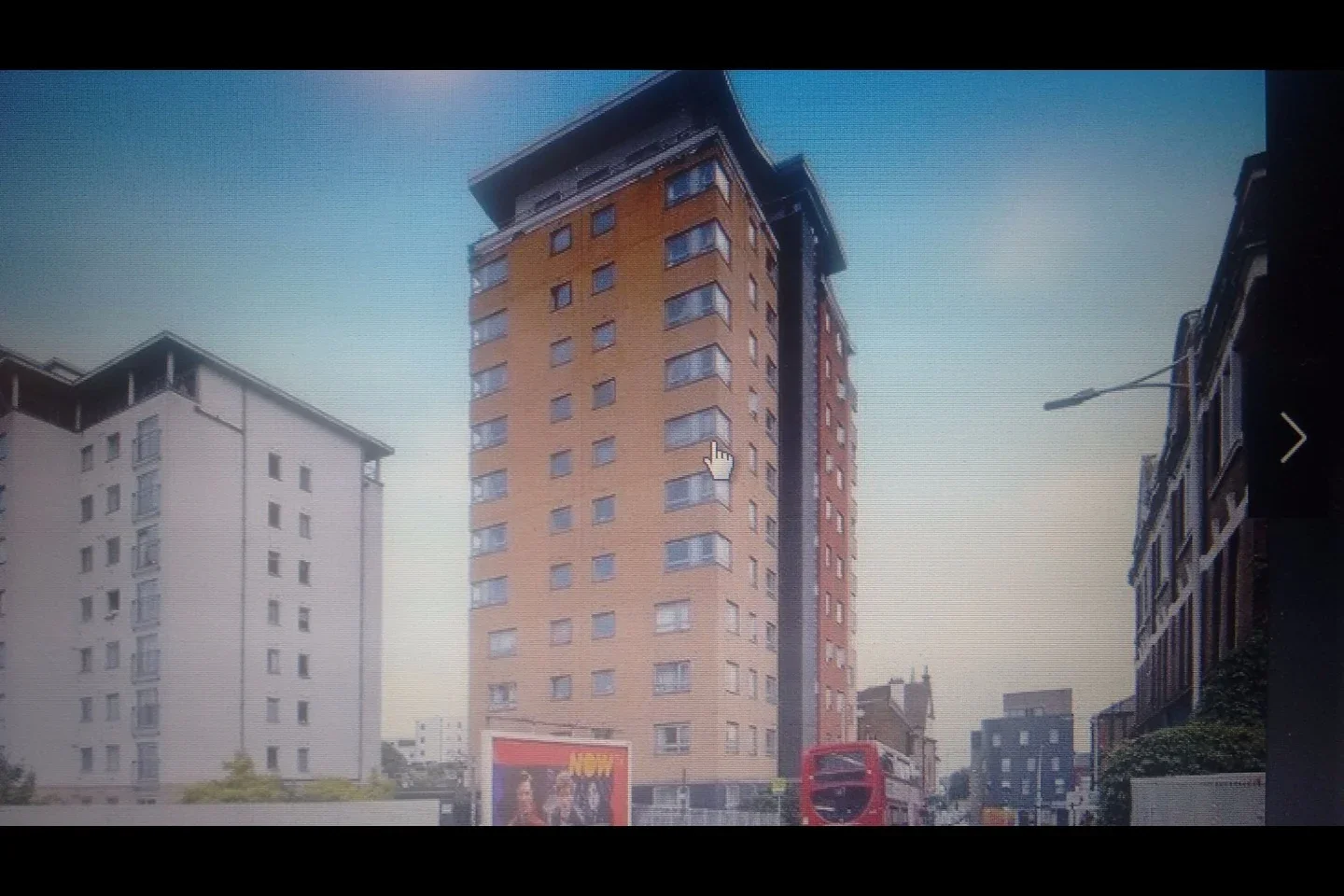 Flat Hainault Street in Greater London