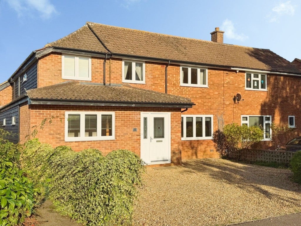 House Clifton Road in Henlow
