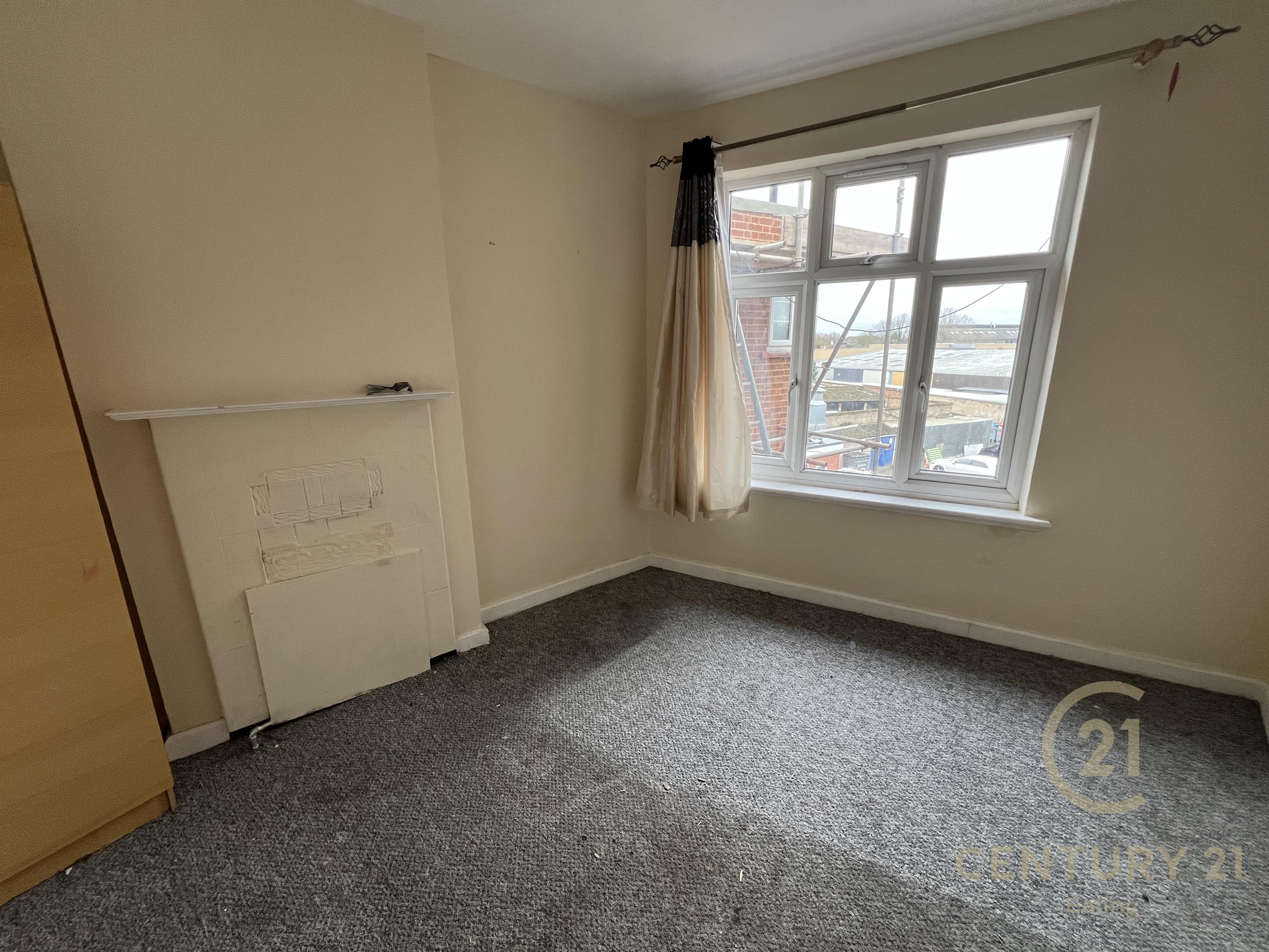 Flat New Heston Road in Greater London