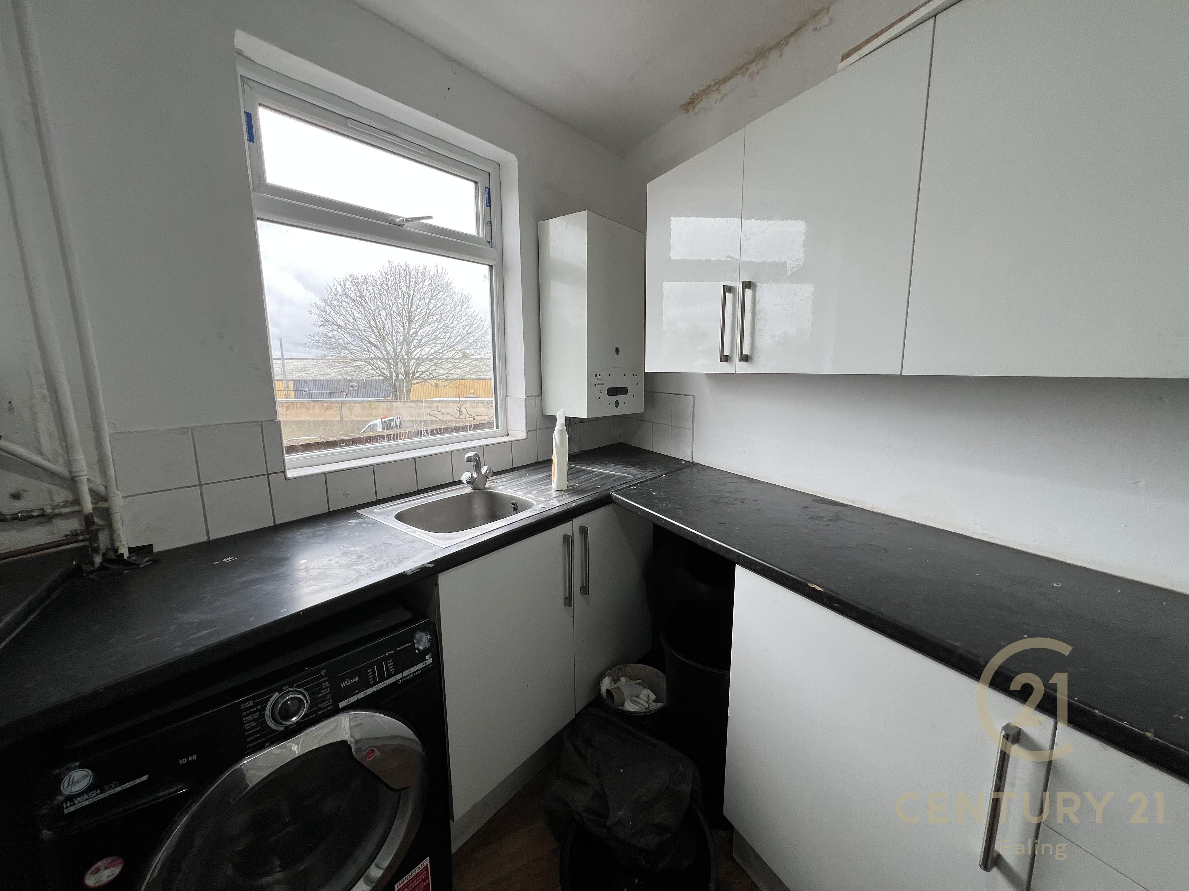 Flat New Heston Road in Greater London