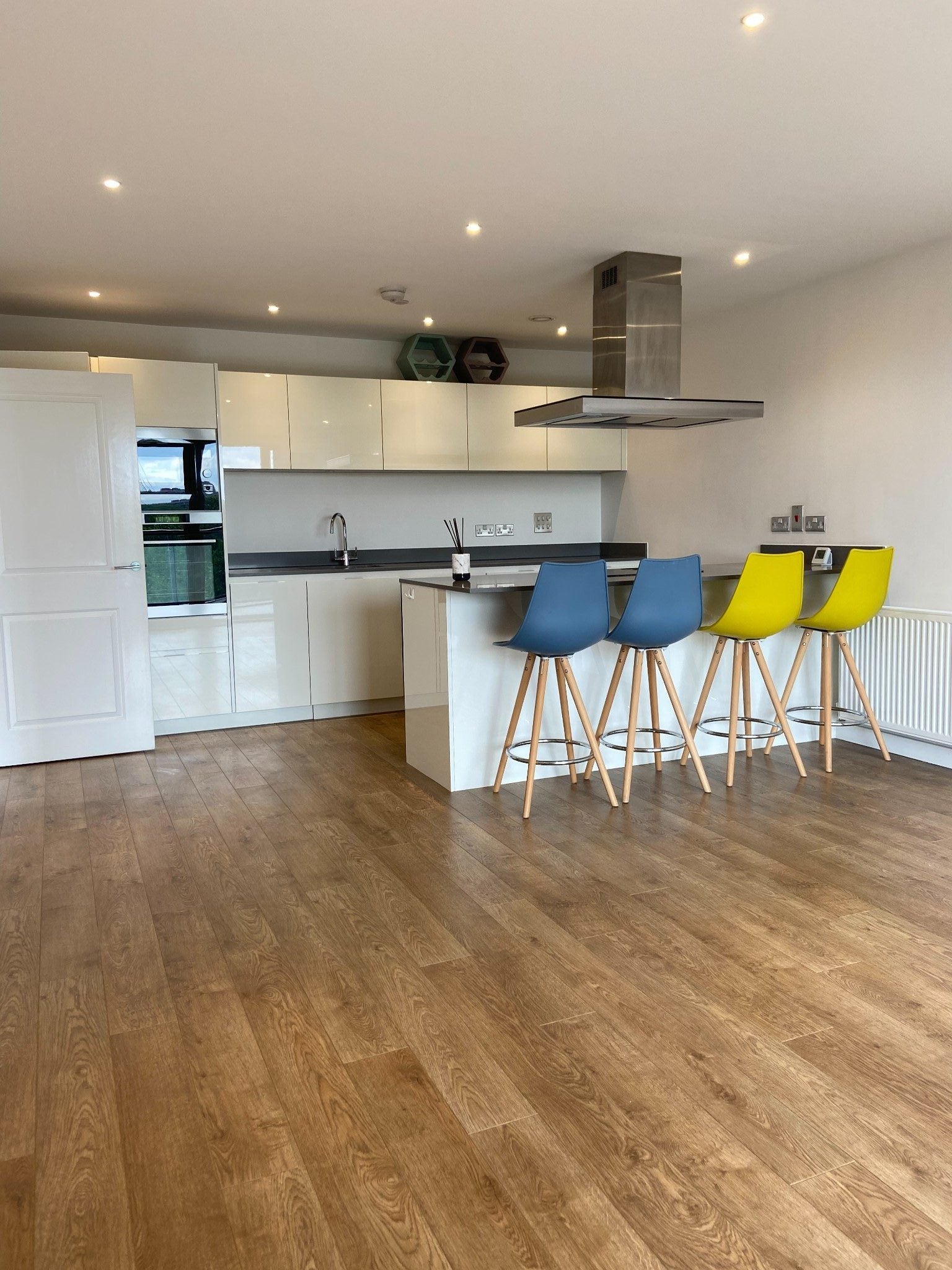 Flat Creekside in Greater London