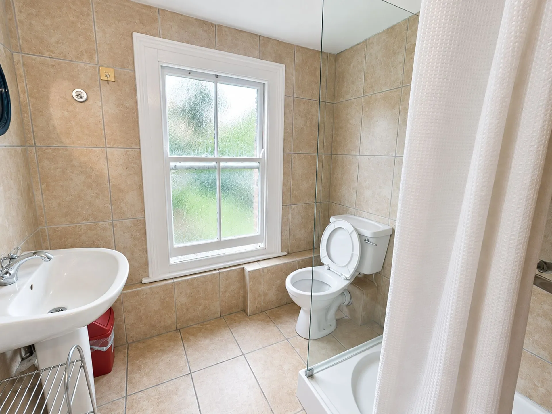 Room Trafalgar Avenue in Greater London