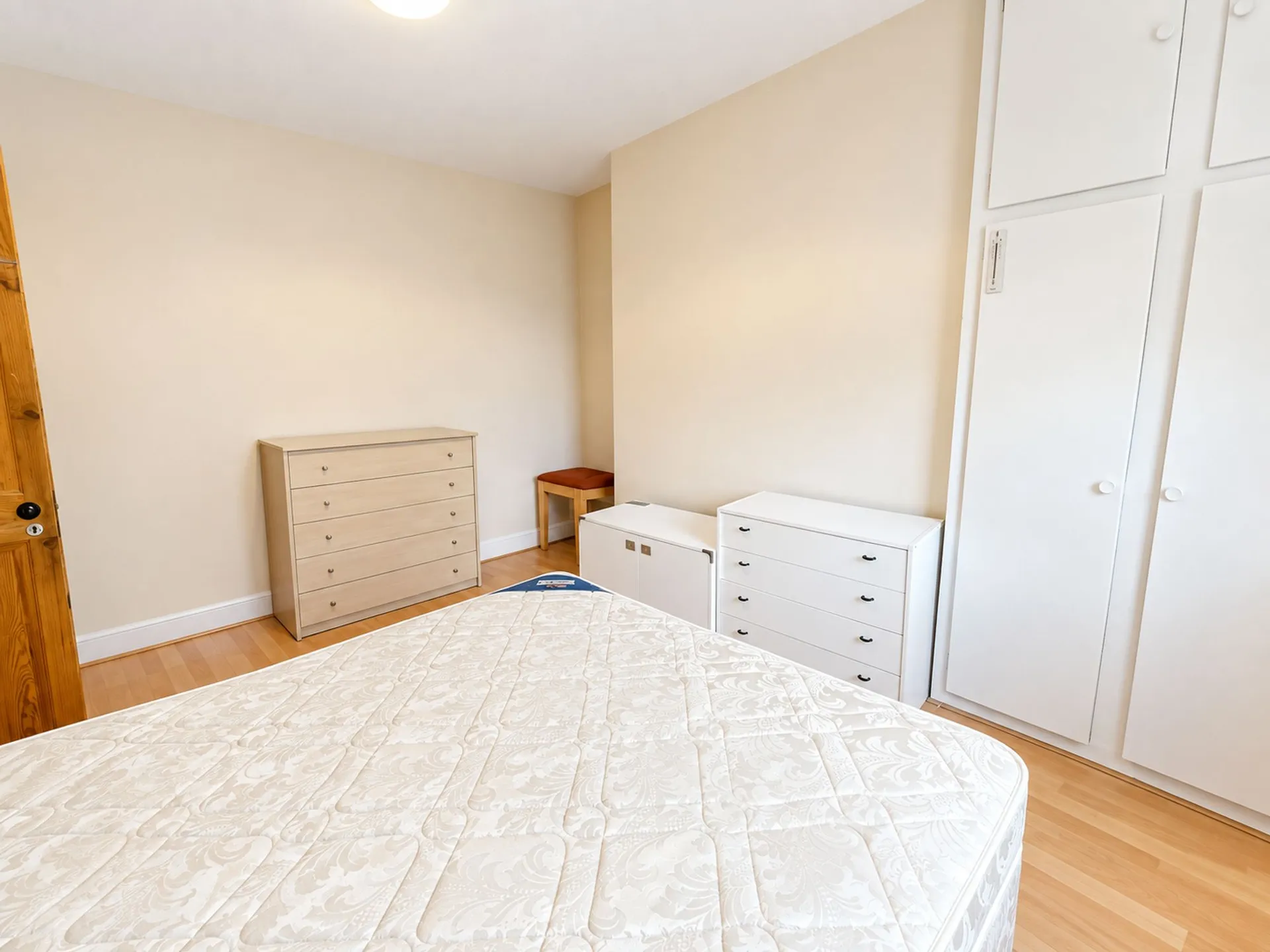 Room Trafalgar Avenue in Greater London