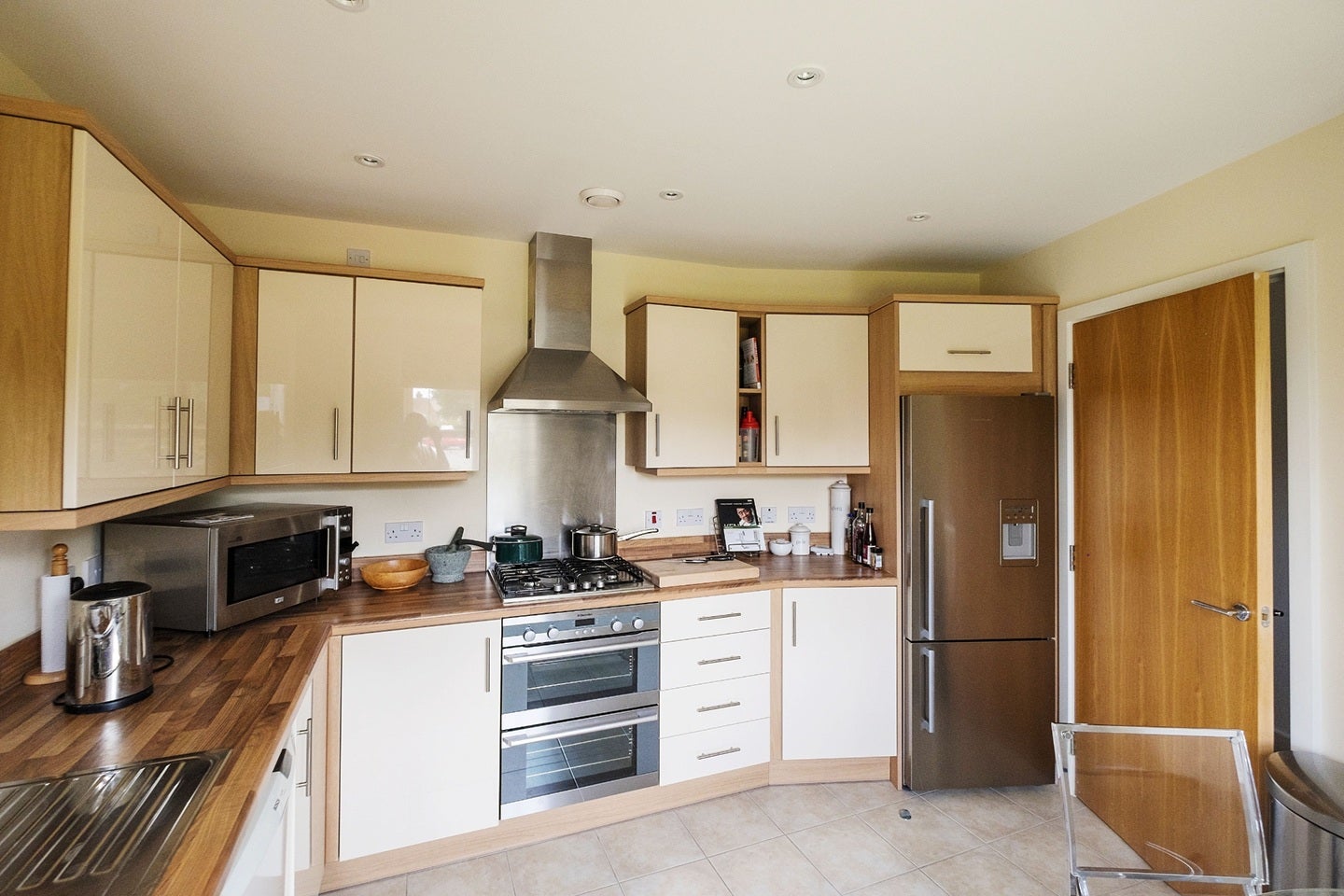 Room Horace Close in Shortstown