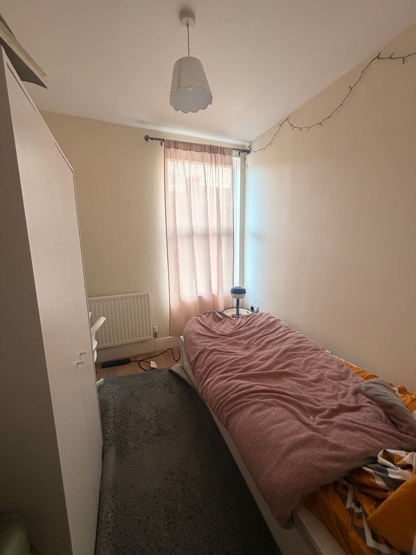 Room Cromer Road in Nottingham