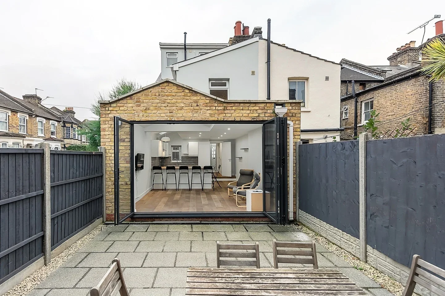House Elcot Avenue in Greater London