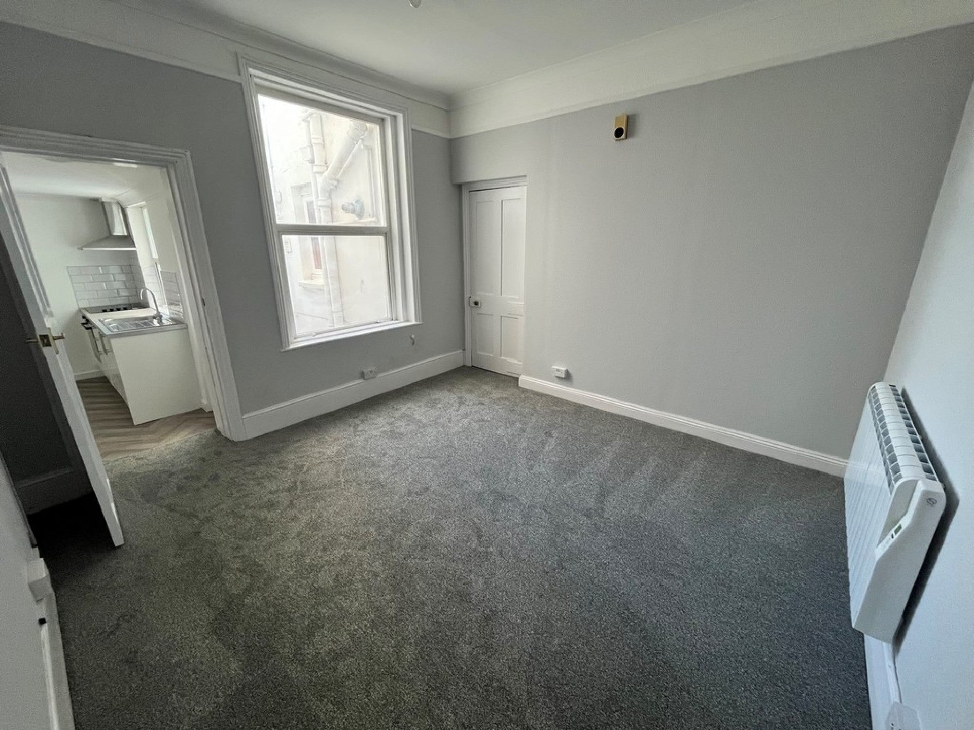 Flat Victoria Road in Adur