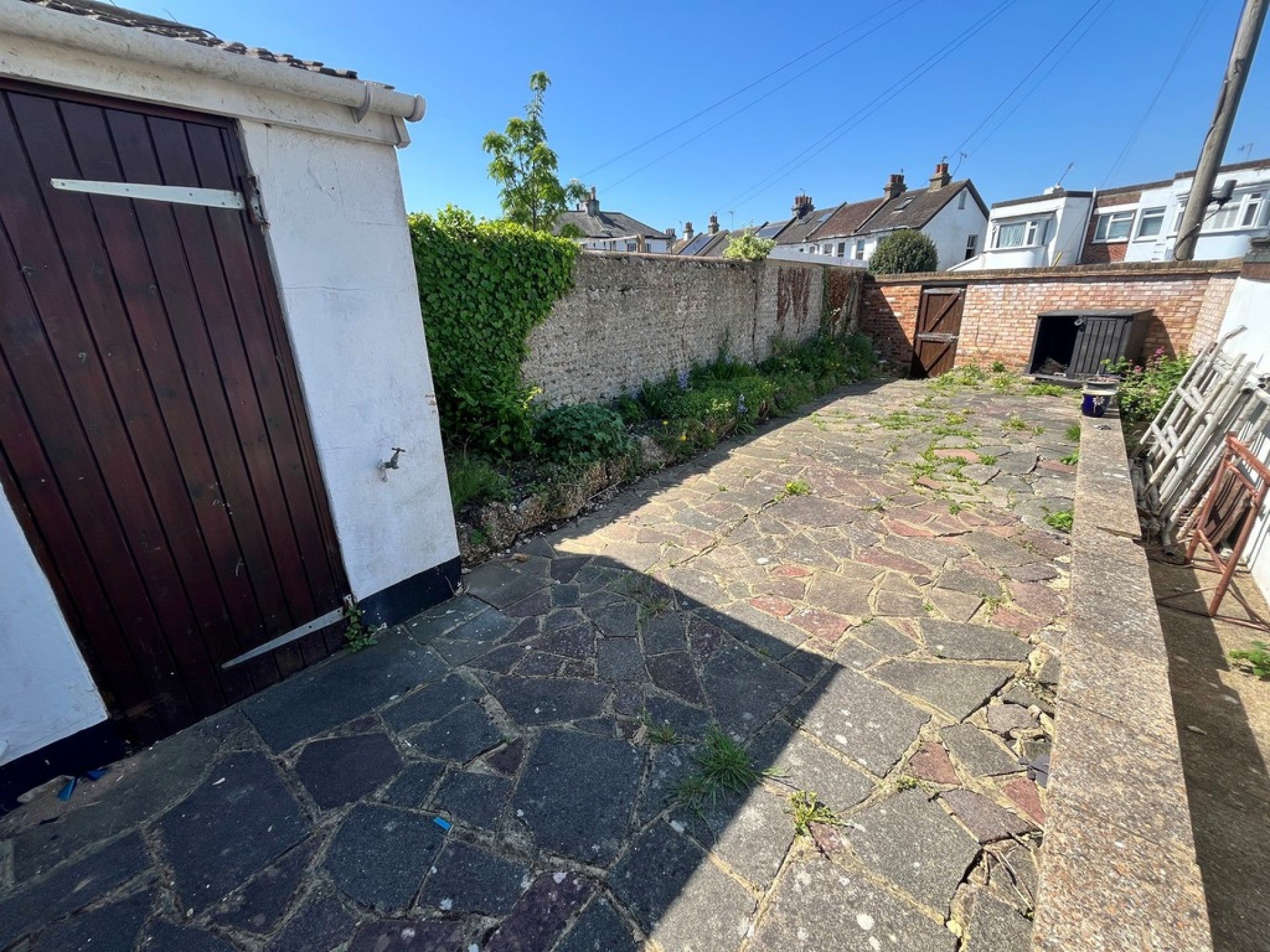 Flat Victoria Road in Adur