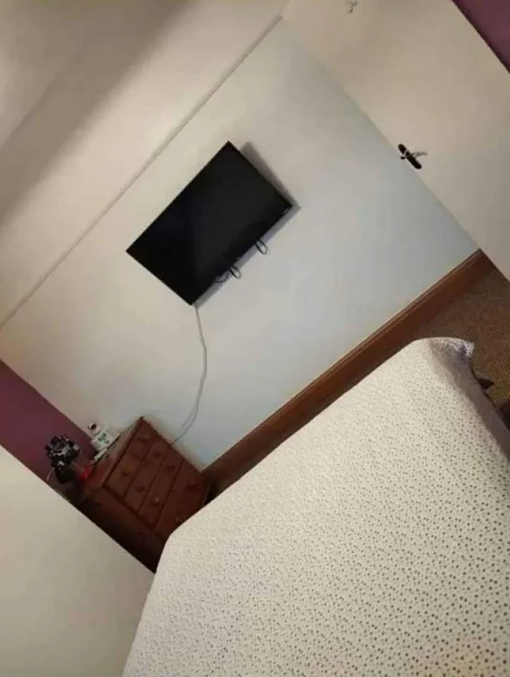 Room Carlton Crescent in Luton