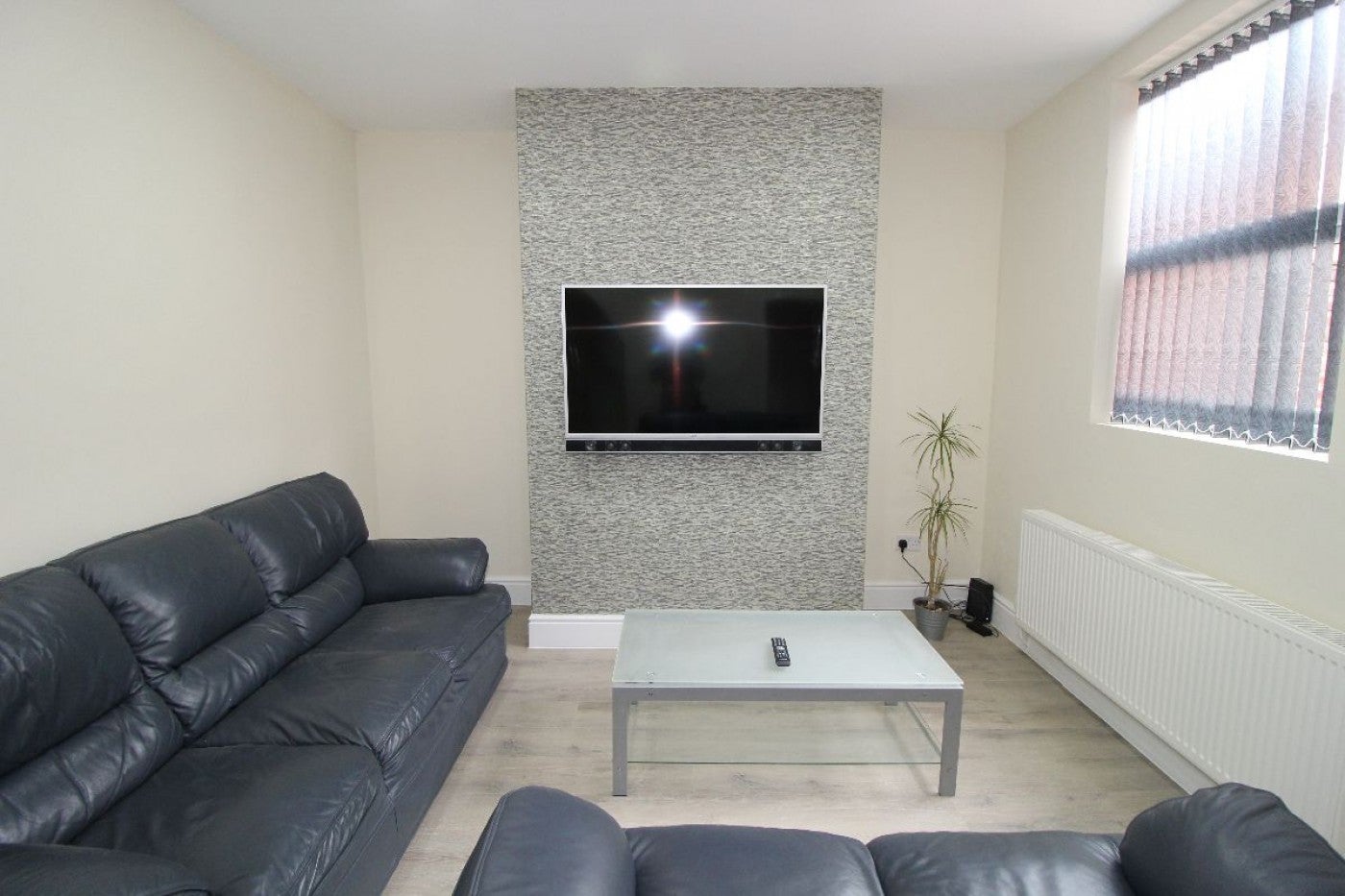 Flat Emmanuel Street in Preston
