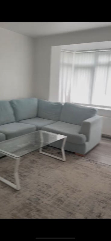 Room Amberton Crescent in Leeds