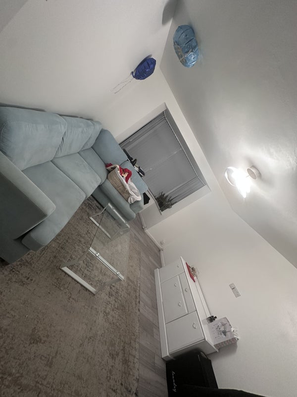 Room Amberton Crescent in Leeds