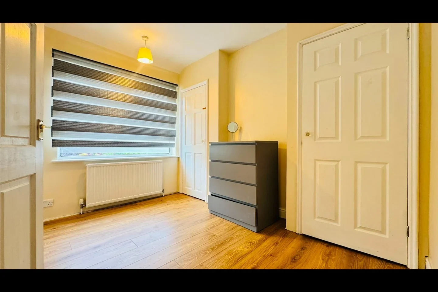 House Lathkill Close in Greater London