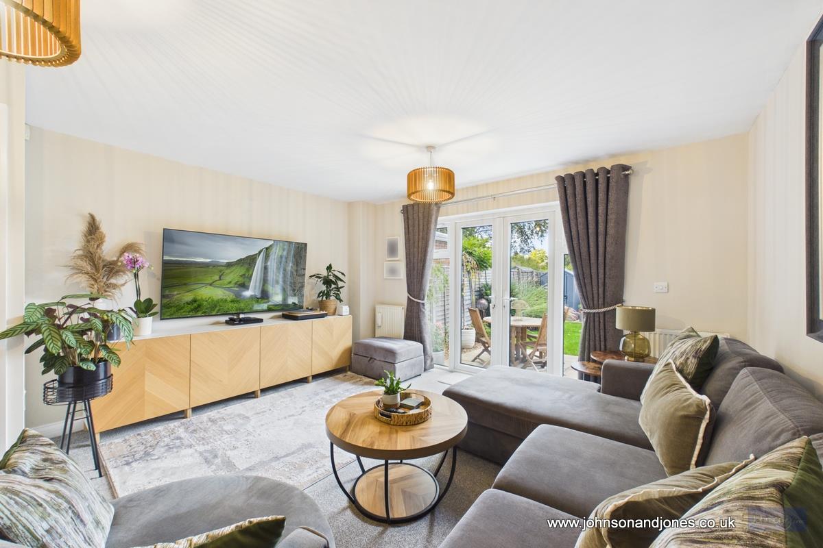 House Weatherall Close in Borough of Runnymede