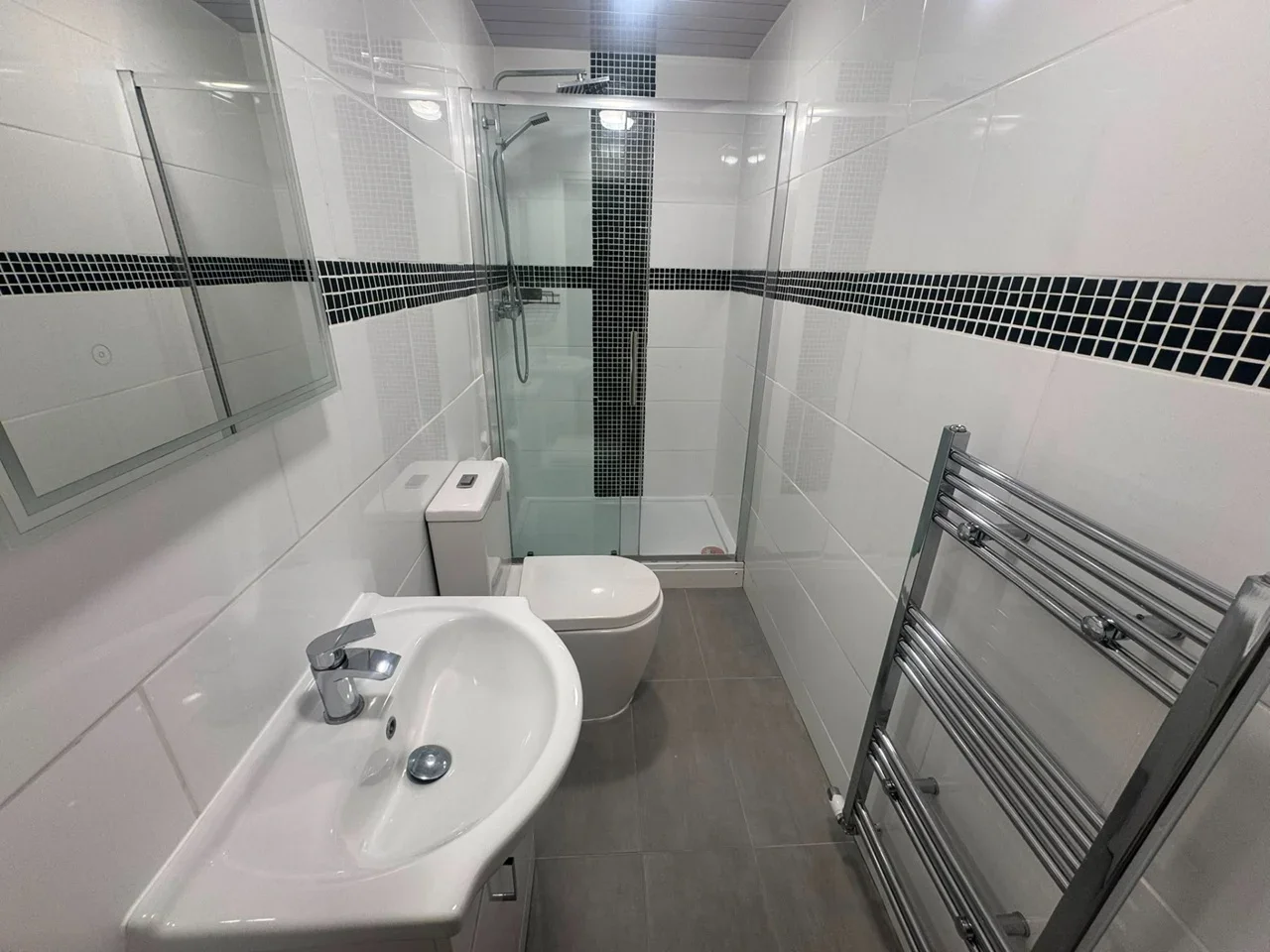 Flat Lancaster Road in Greater London