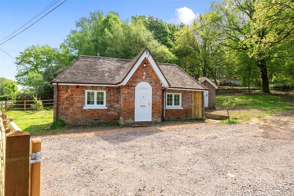 House Hamptworth Road in Landford
