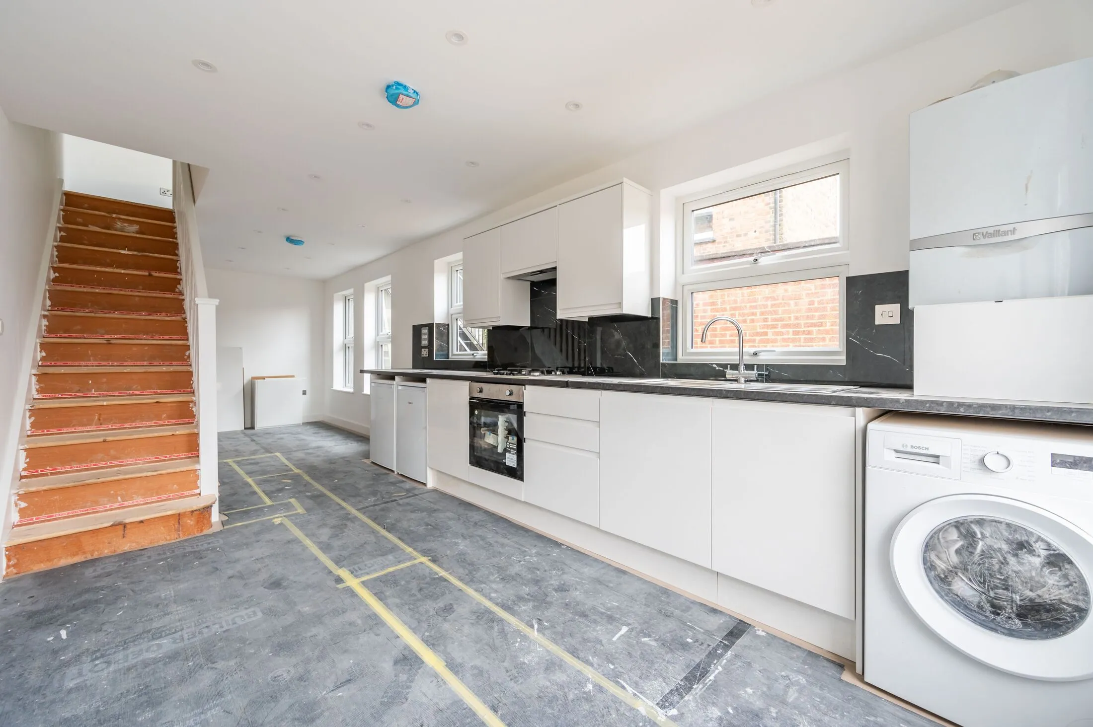Flat Wilton Road in Greater London