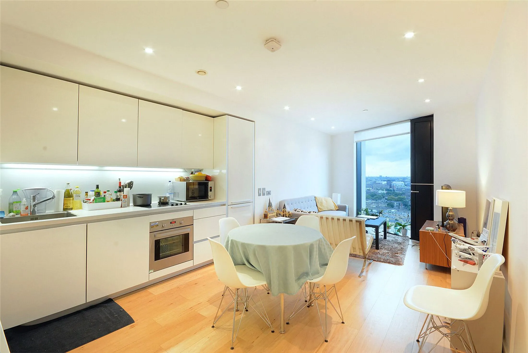 Flat Walworth Road in Greater London