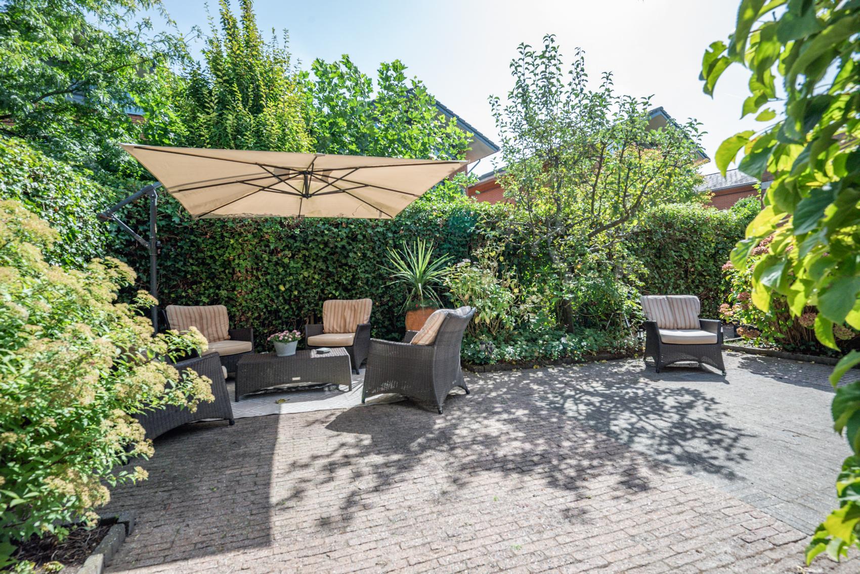 Twee-onder-één-kap te koop: Madelieftuin 3, Bergschenhoek
