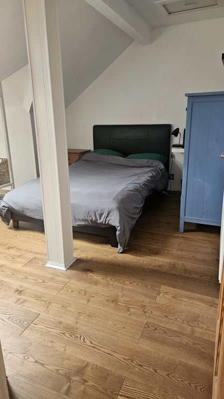 Room Eagle Lane in Greater London