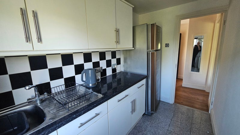 Room Eagle Lane in Greater London