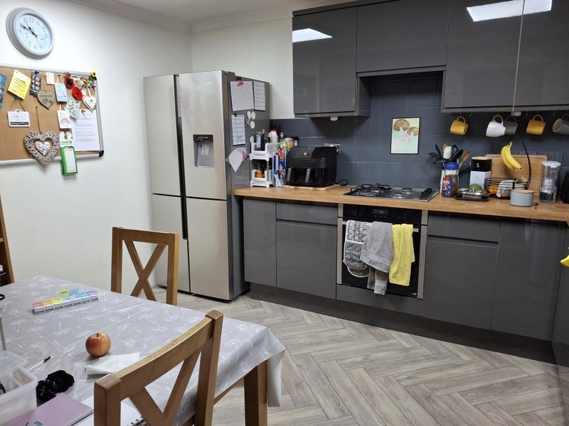 Room Bevington Close in Bristol