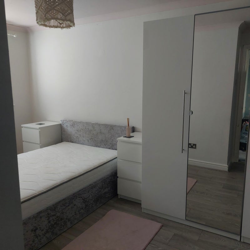 Room Bevington Close in Bristol