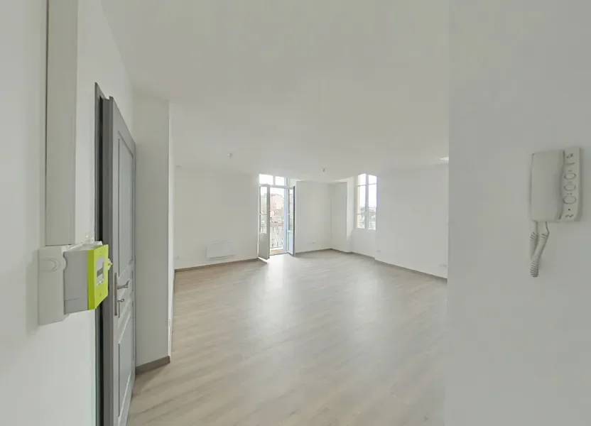 Appartement Place Maurice Faure à Romans-sur-Isère
