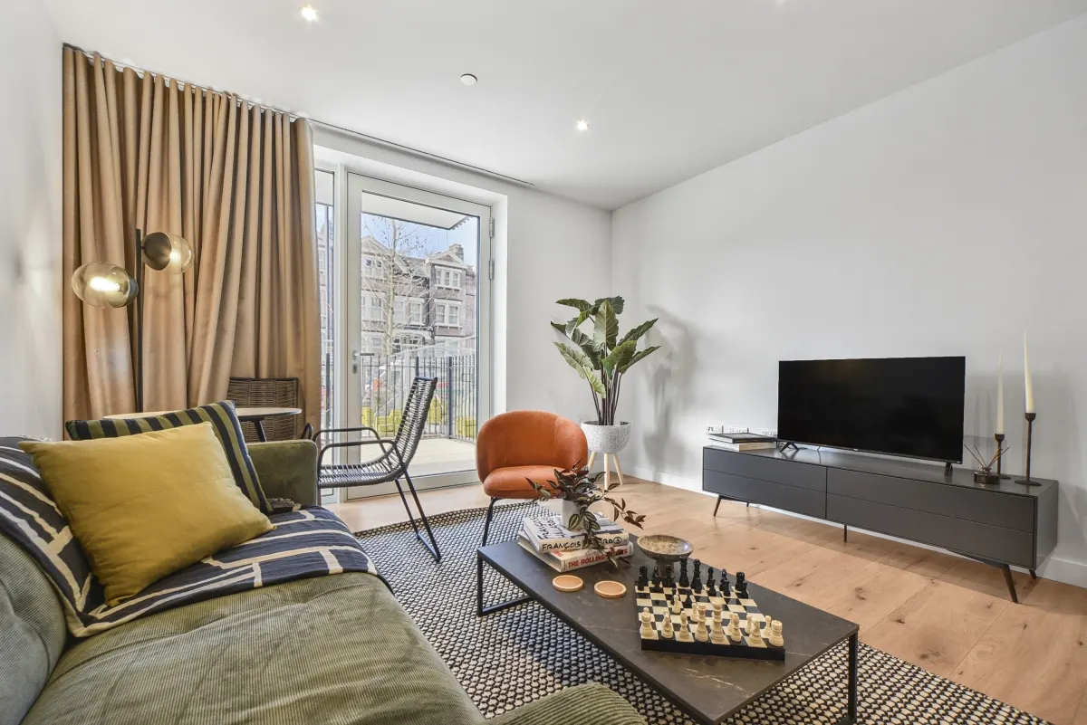 Flat Henry Street in Greater London
