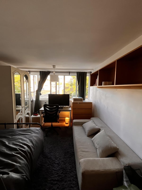 Room Clark Street in Greater London