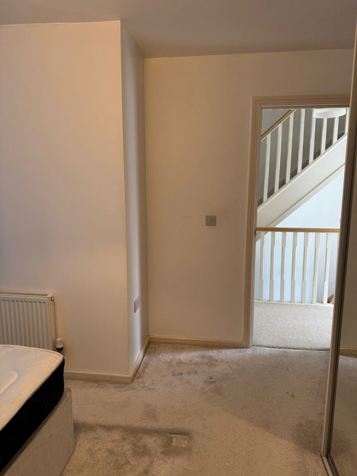 Room Aldred Close in Manchester