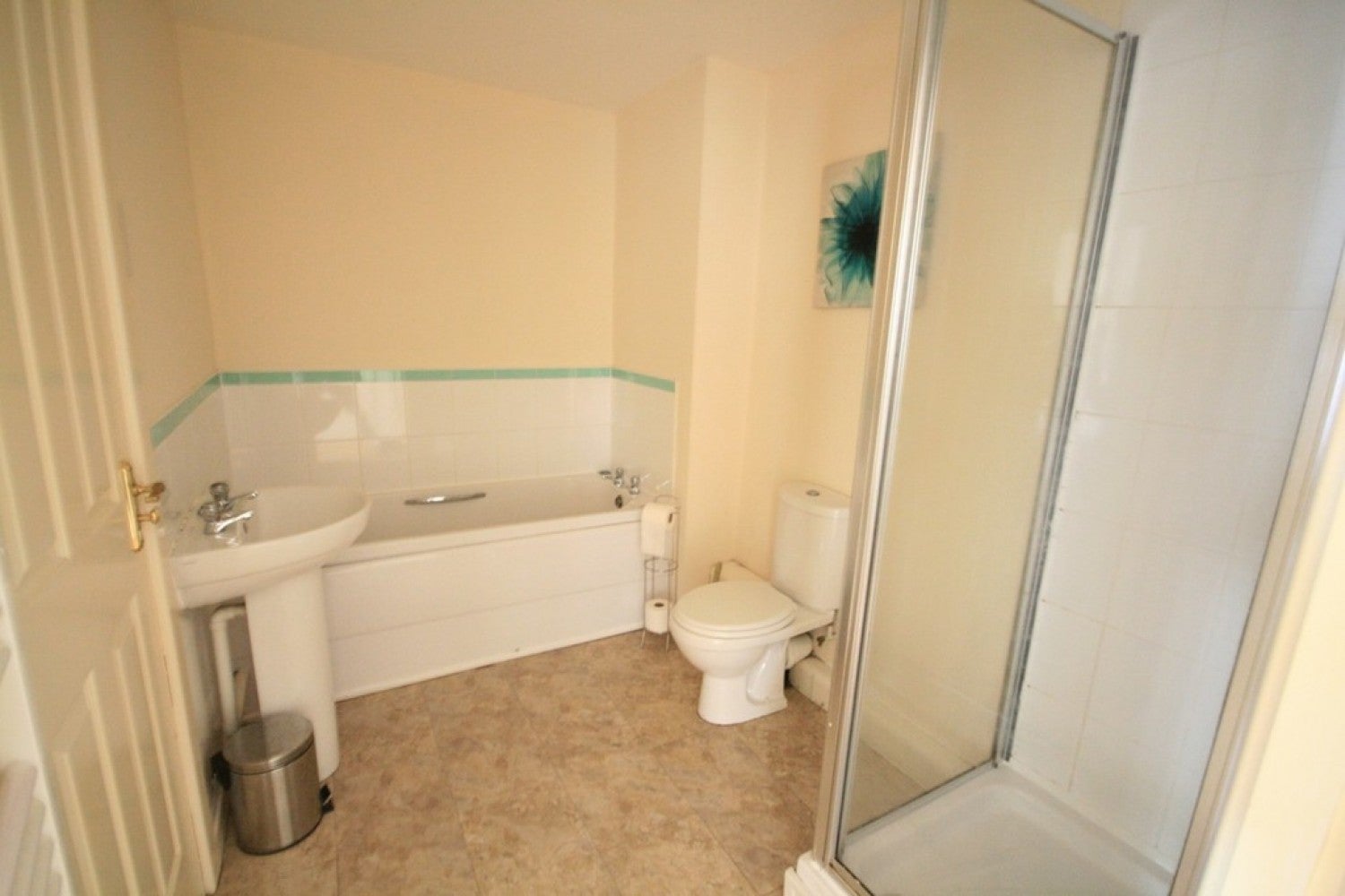 Flat Delamere Street in Crewe