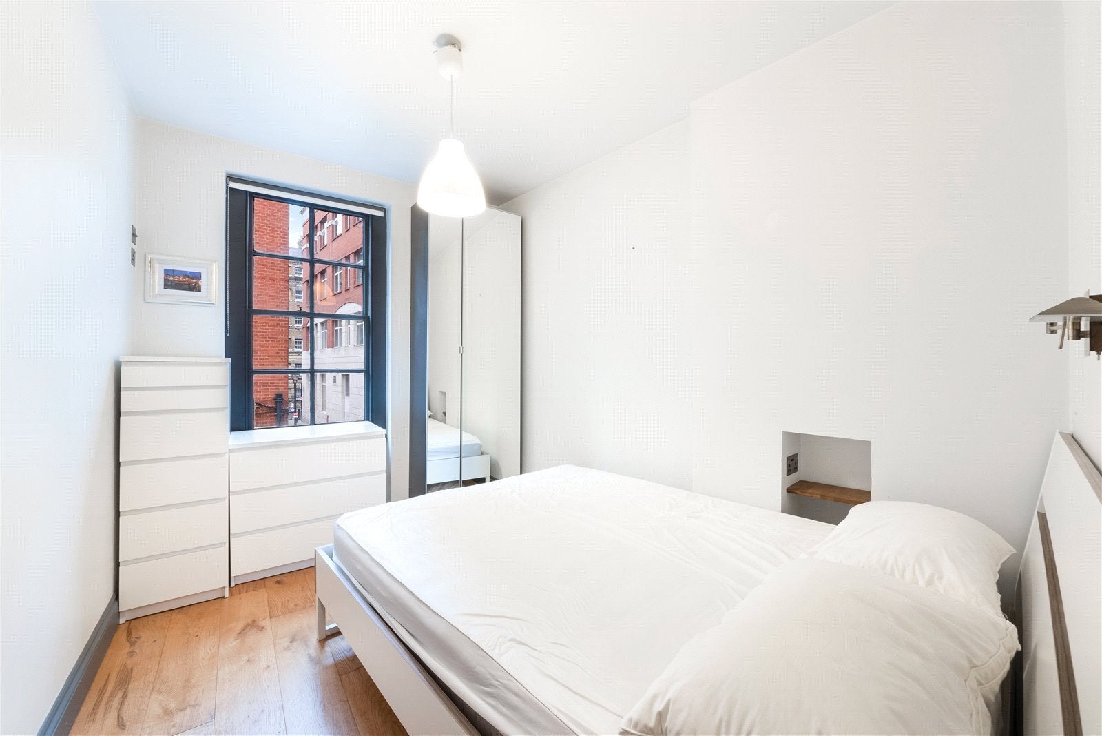 Flat Martlett Court in City of Westminster