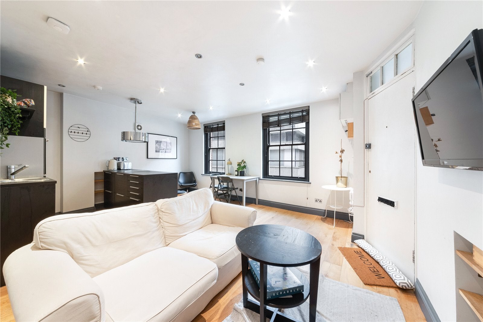Flat Martlett Court in City of Westminster