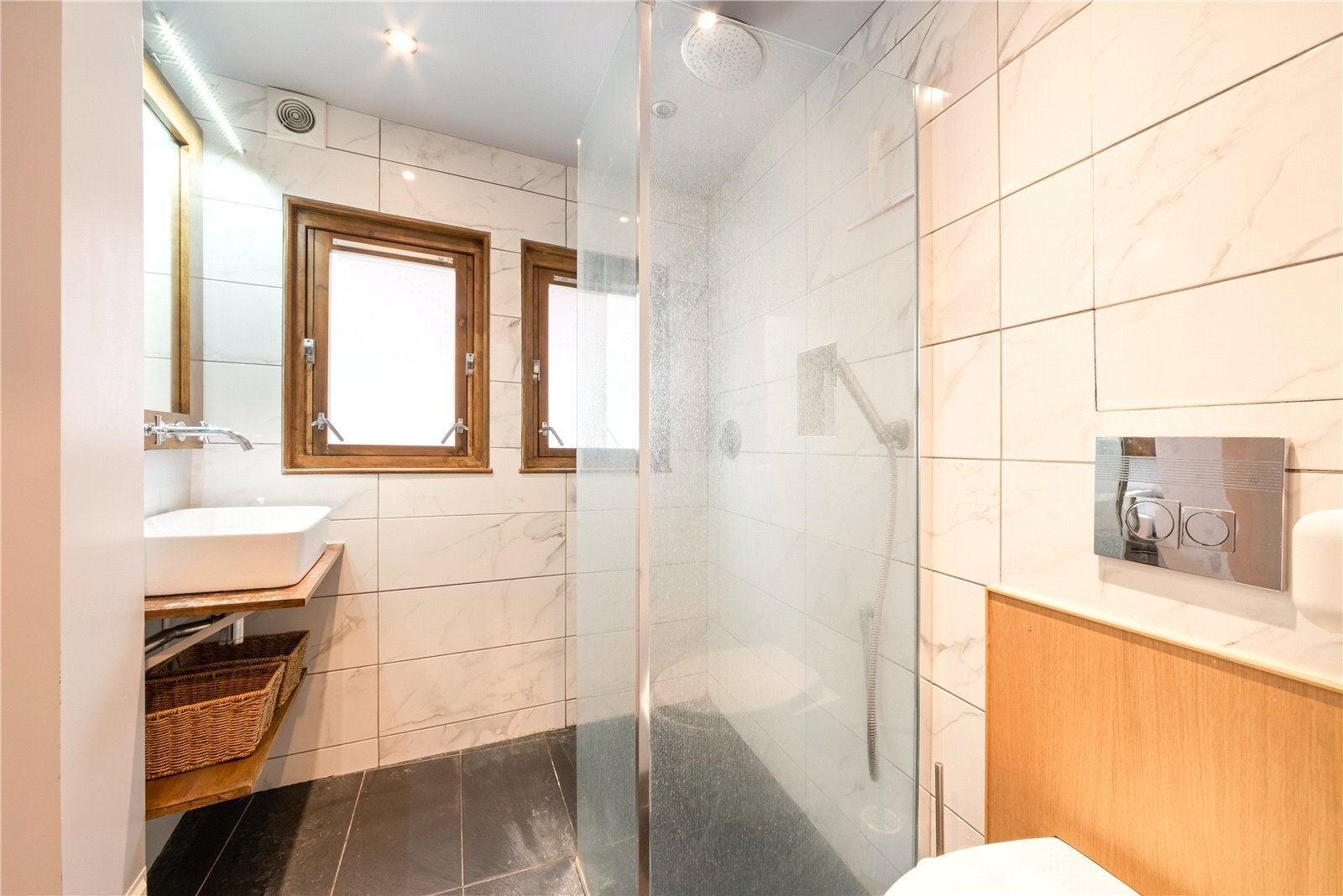 Flat Martlett Court in City of Westminster