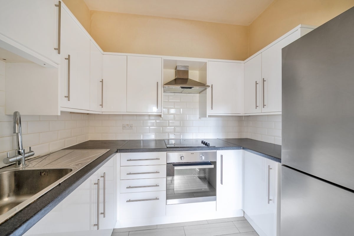 Flat Clarence Road in St Albans
