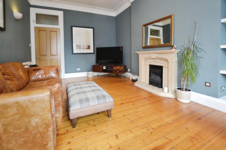 Flat Slateford Road in City of Edinburgh